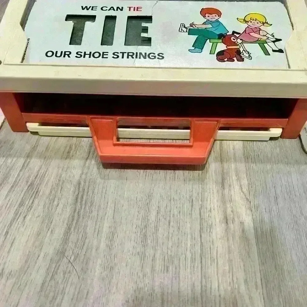 Vintage 1972 Fisher Price School Days Play Desk Toy Chalkboard Teacher
